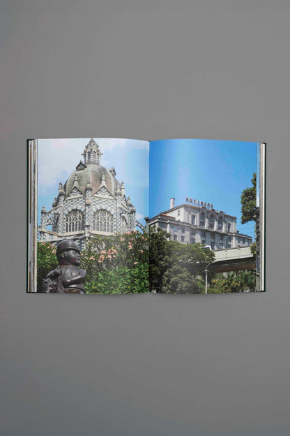 MEDELLÍN THE BOOK
