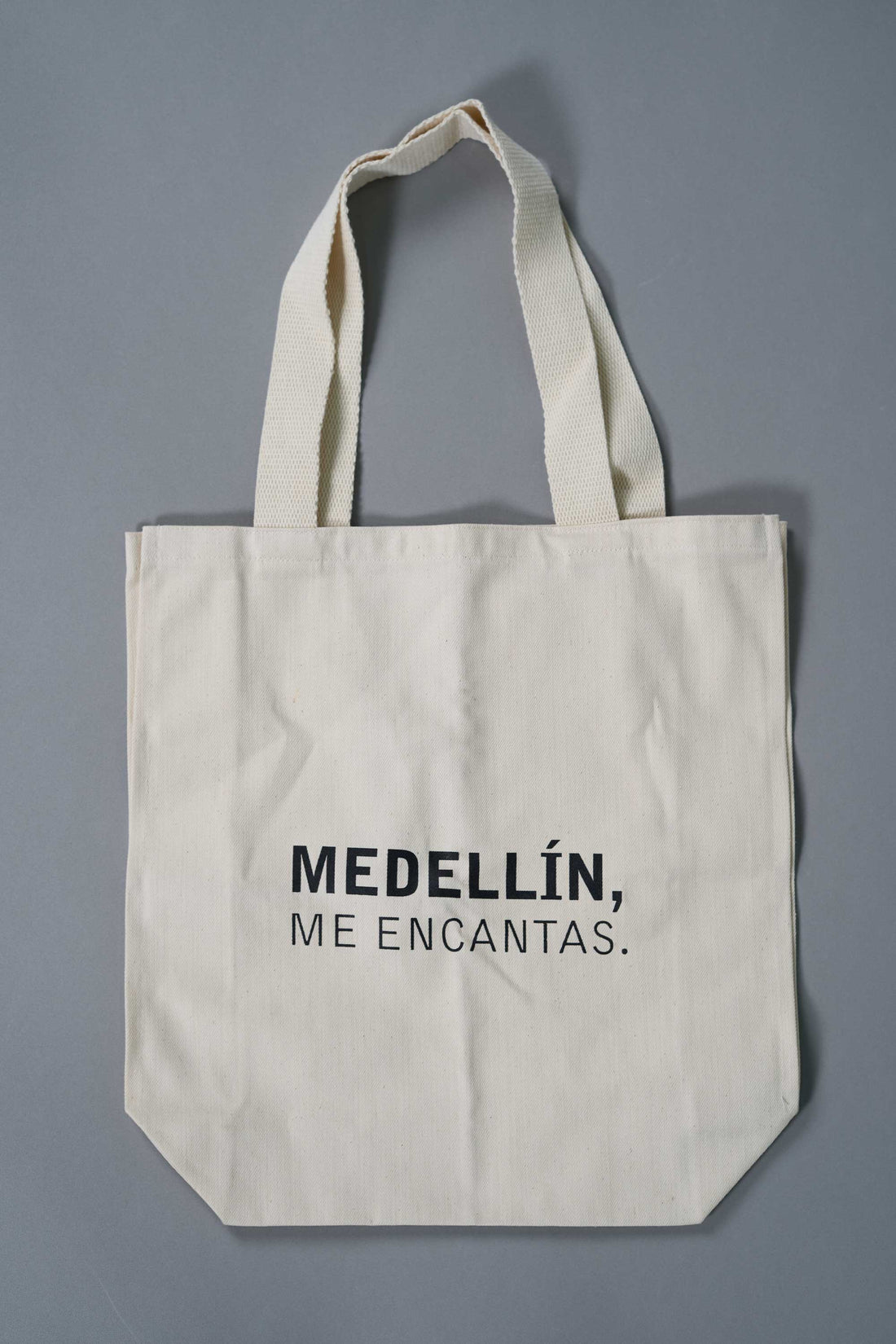 MEDELLÍN ME ENCANTAS TOTE BAG